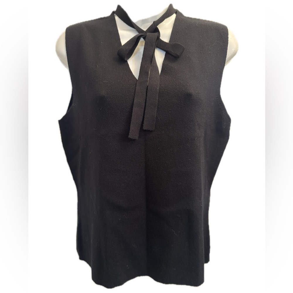 LOFT Elegant Black sleeveless blouse size M